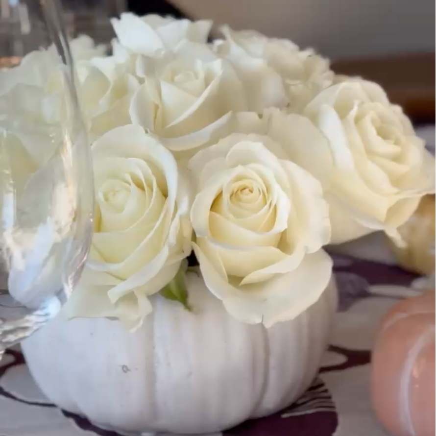 white-pumpkin-centerpiece