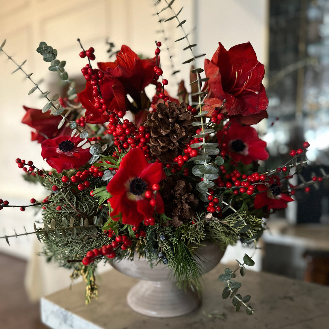 Dec 16 - Holiday Classic Arrangement Flower Arranging Class