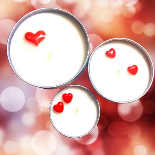 Mini soy candle with red candy hearts