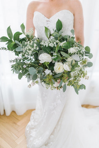 Rustic cascade bouquet