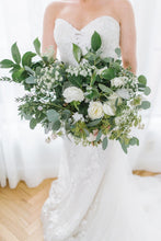 Load image into Gallery viewer, Rustic cascade bouquet
