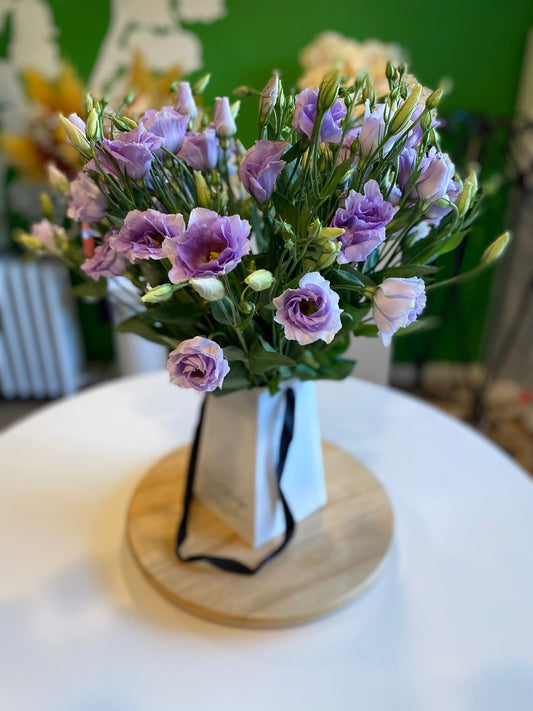 Lisianthus bloom bag