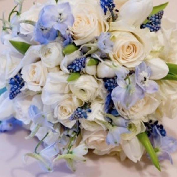 Blue flowers flower arranging workshop