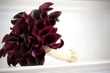 Load image into Gallery viewer, Calla lily elopement bouquet
